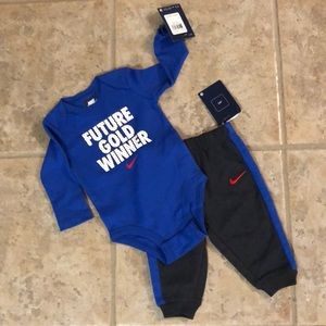BNWT- Nike Boys 3m\6m outfit